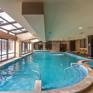 St George & Hotel